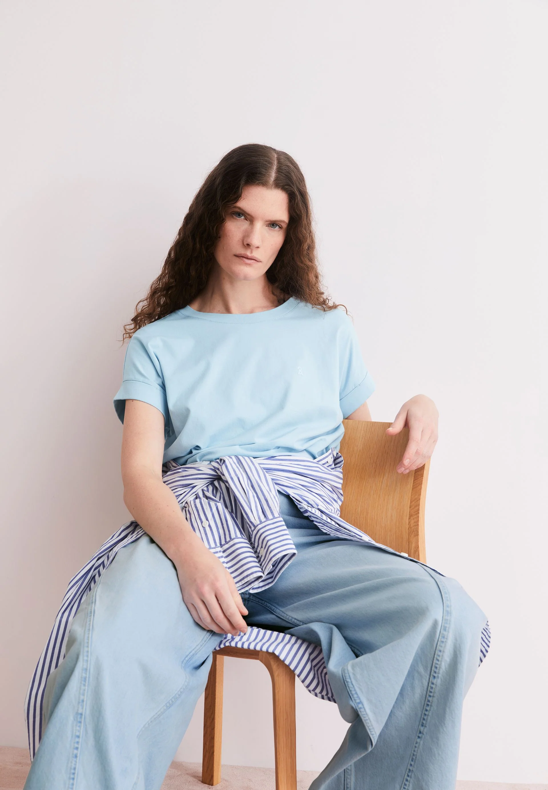 IDAARA T-SHIRT | blue glow - Image 4